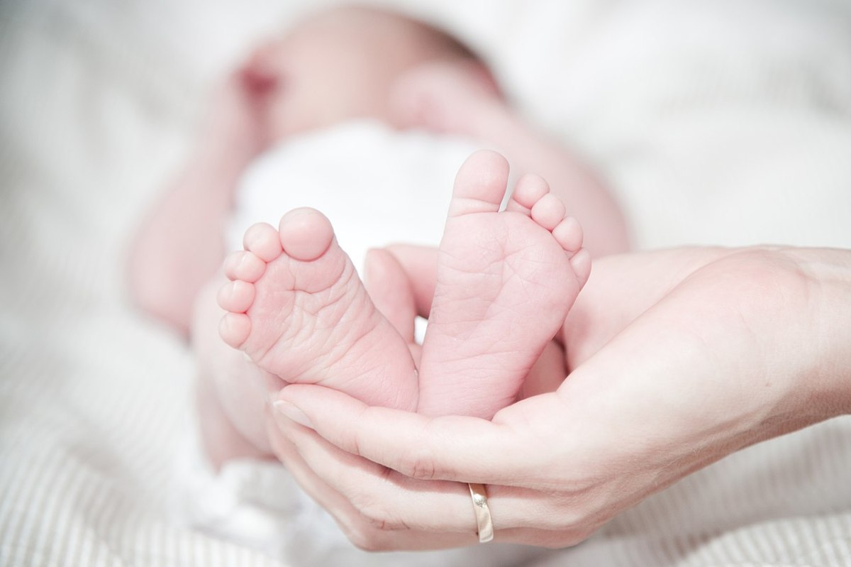 UK Surrogacy: Should civil courts still have a central role in a women’s reproductive&nbsp;choices?